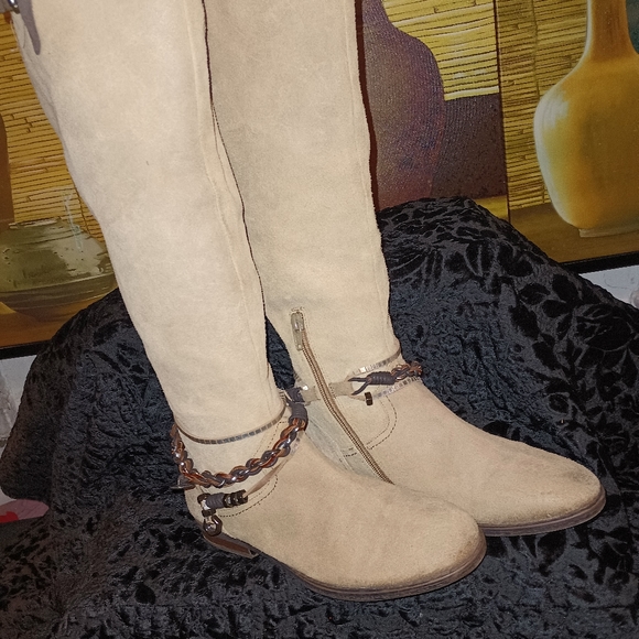 Ladies knee high boots - Picture 9 of 10